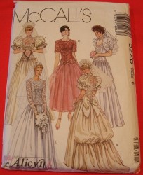 5226 1991 DROP WST SHAPE BRIDES/MAID GOWN,TRAIN PATTERN 12